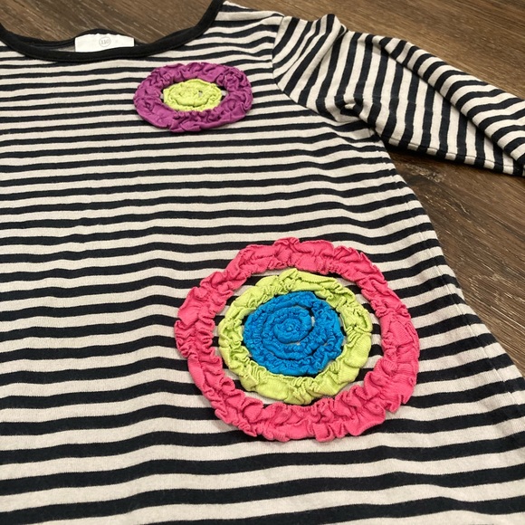 Hanna Andersson Long Sleeve Black & Gray Stripe Dress With Flowers Size 4T - Picture 4 of 9